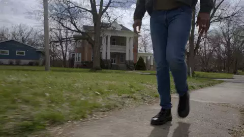 A.Very.Haunted.Renovation.S01E01.1080p.AMZN.WEB-DL.DDP2.0.H.264-TRB