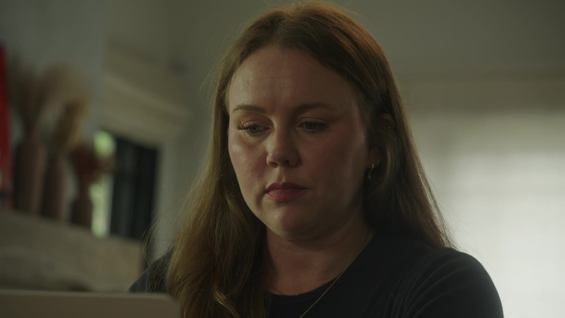 Somebody.Knows.Something.S01E07.1080p.WEB.h264-TRB
