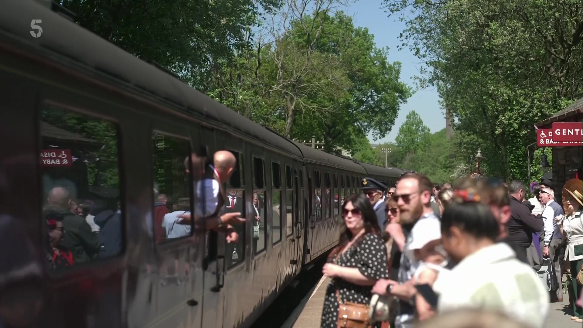 Our.Great.Yorkshire.Life.S04E02.1080p.HDTV.H264-TRB