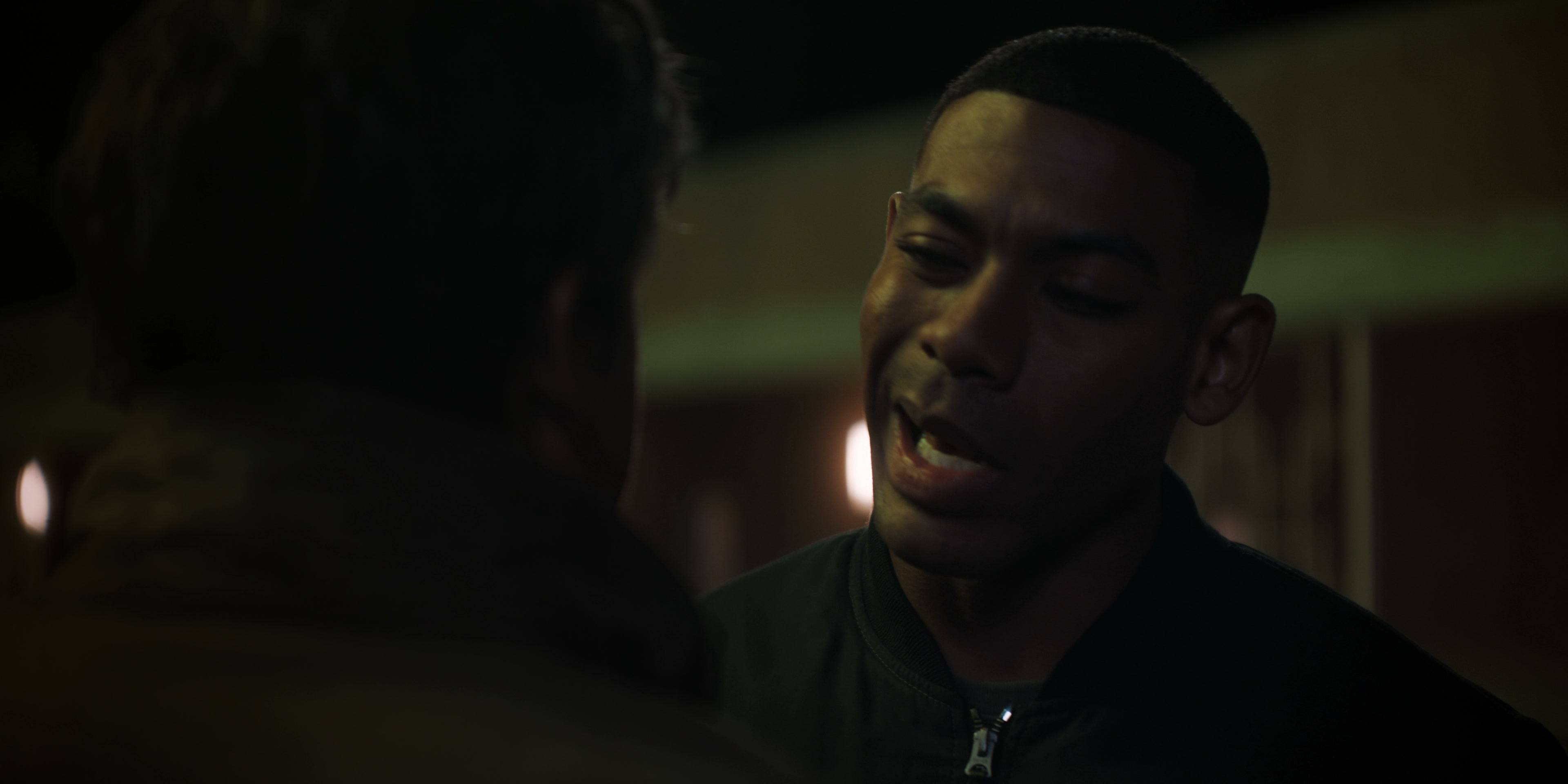 Lanterns.2026.S01E02.2160p.WEB.h265-TRB