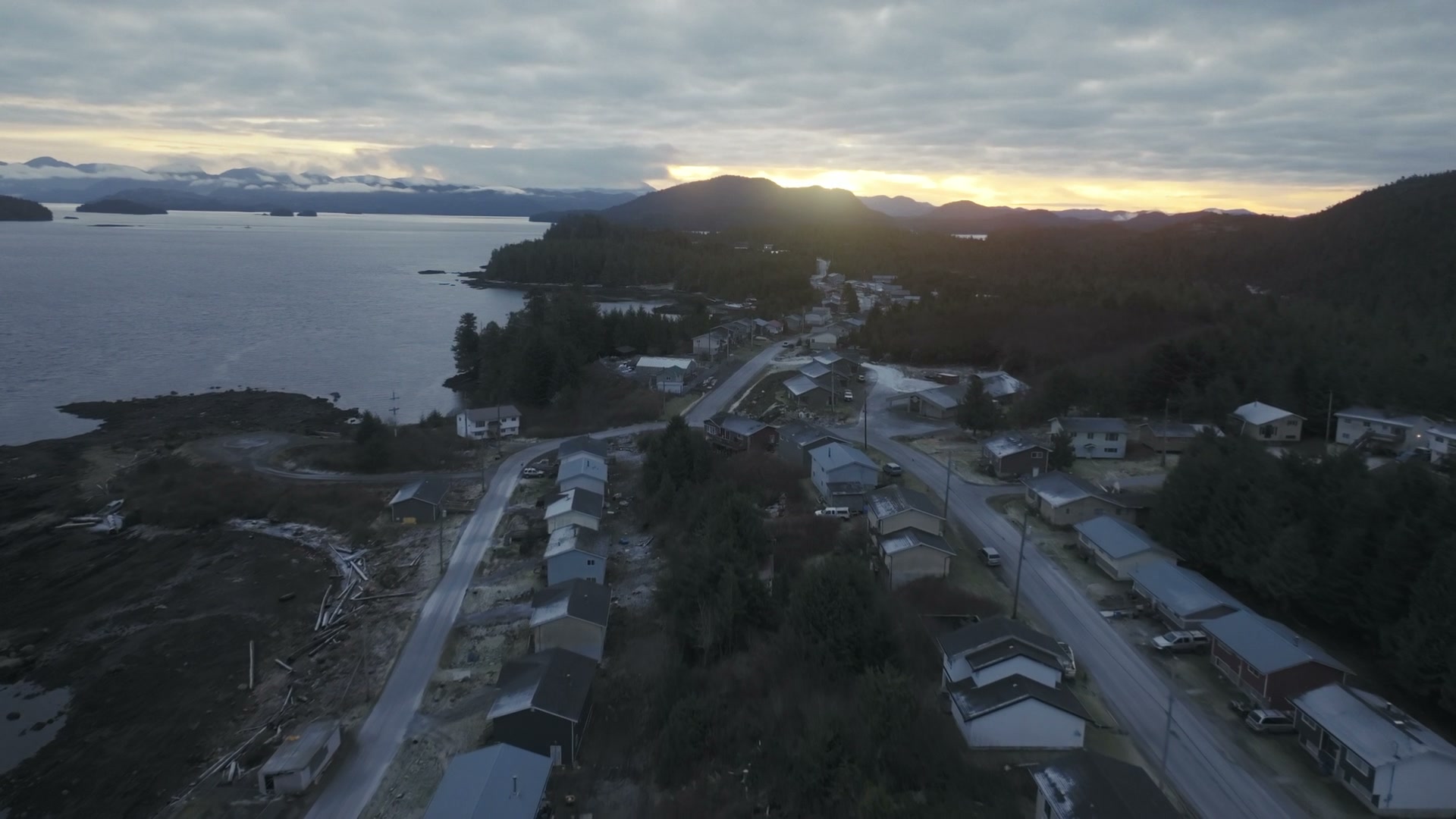 West.Harbour.Heroes.S01E10.1080p.WEB.h264-TRB